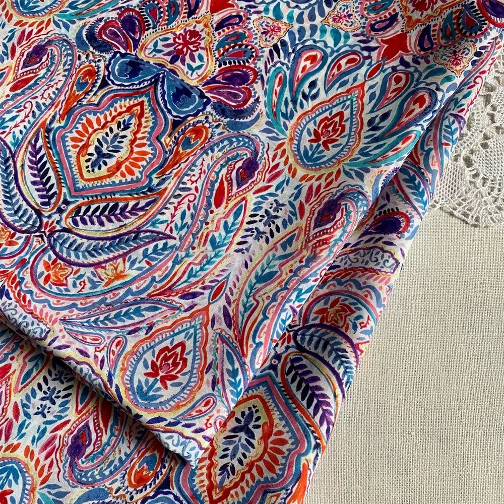 %50 Pamuk/%50 İpek Karışımı Kumaş